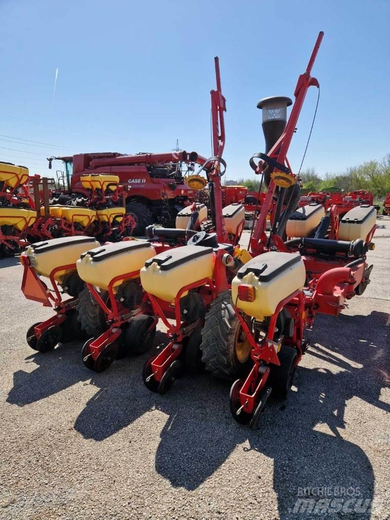 Väderstad TPF8 Farm Drills