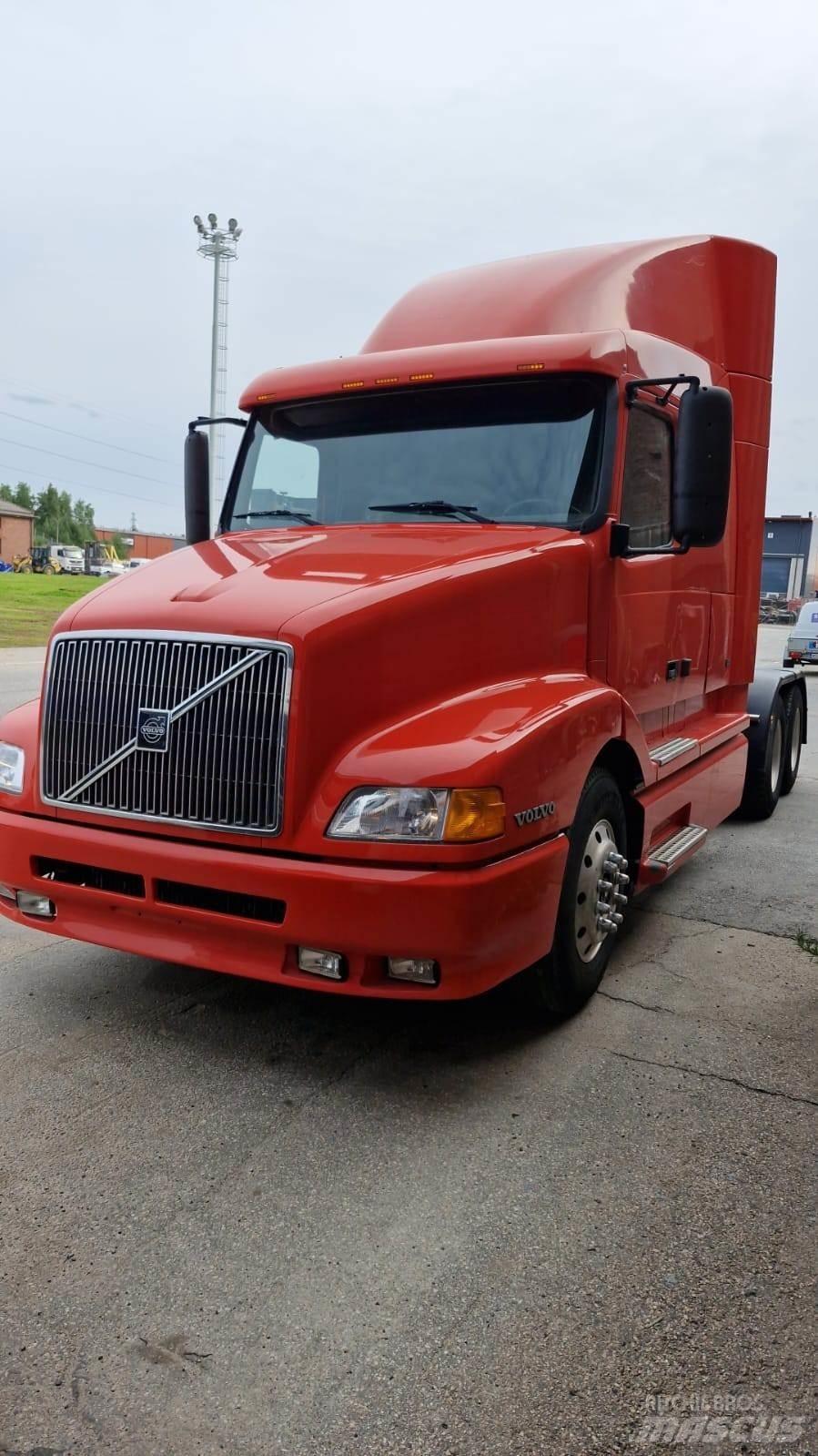 Volvo VNL-4 Conventional Trucks / Tractor Trucks