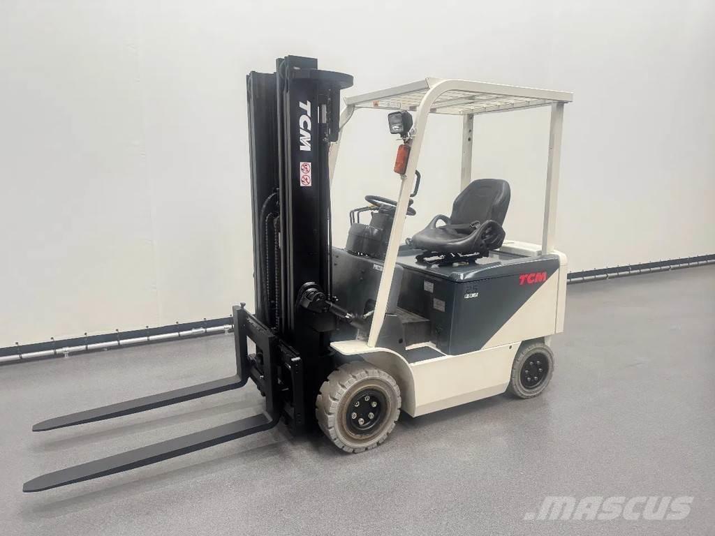 TCM FB25-8 Electric Forklifts