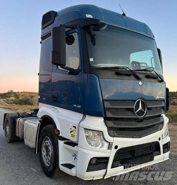 Mercedes-Benz 1845 Conventional Trucks / Tractor Trucks