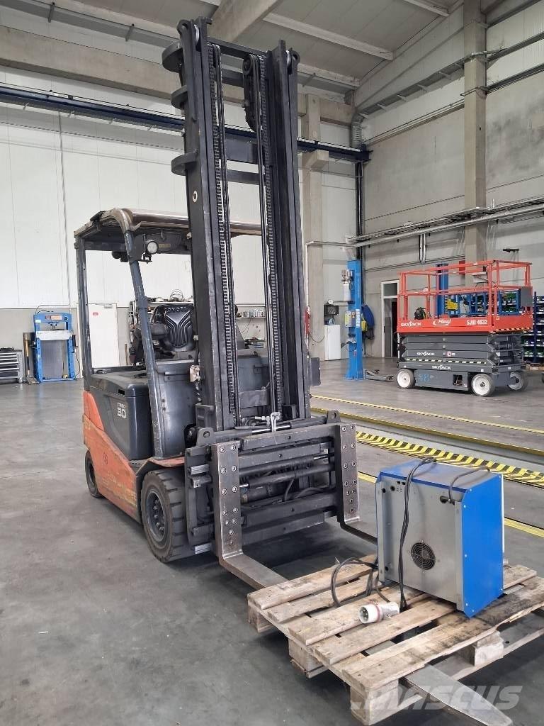 Toyota 8 FBMKT 30 Electric forklift trucks
