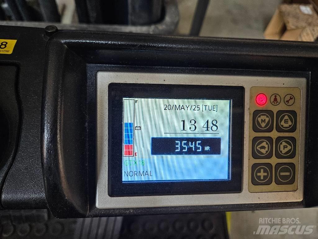 Clark GTX 18 Electric Forklifts