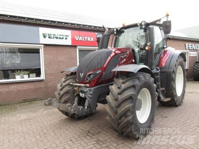 Valtra T174 VERSU Tractors