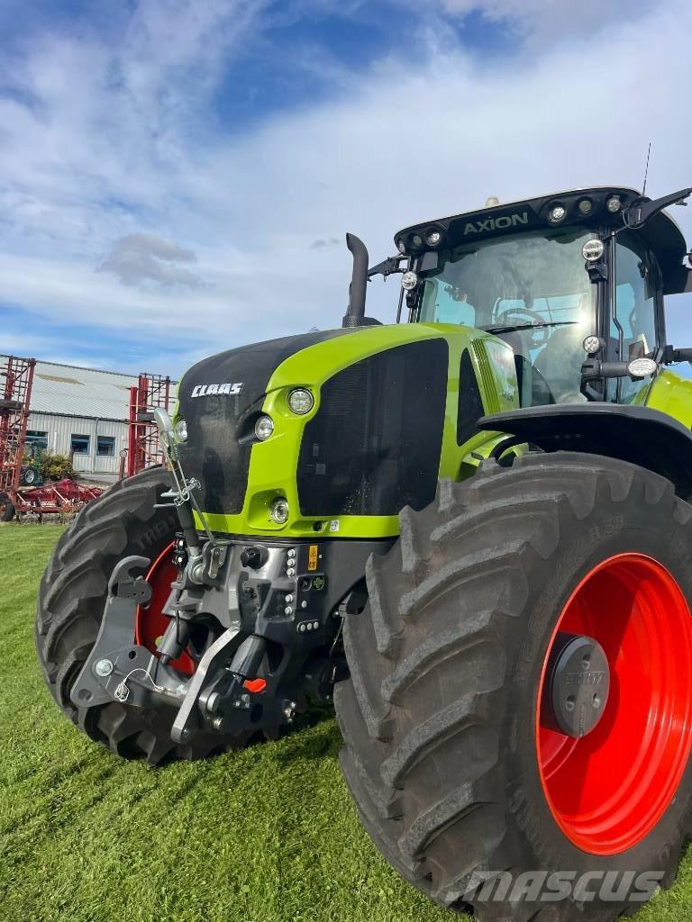 CLAAS AXION 930 Tractors