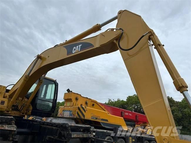CAT 320 C Amphibious Excavators