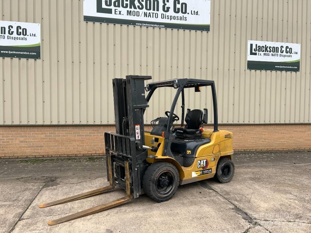 CAT DP 30 N Diesel Forklifts