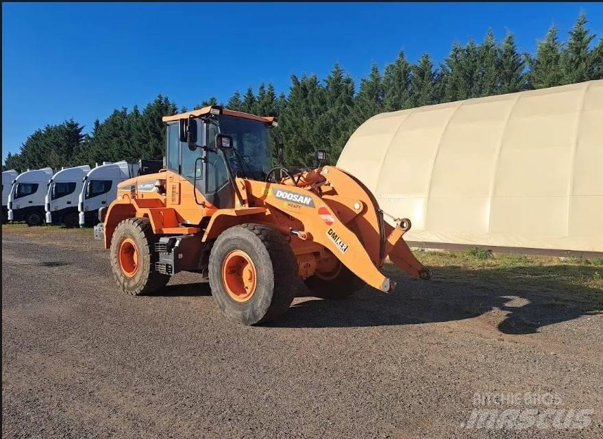 Doosan DL 250-5 Front Loaders