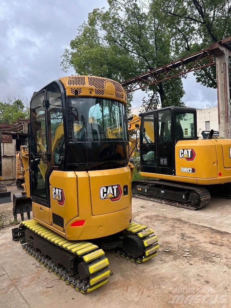 CAT 302 Mini Excavators <7t (Mini Diggers)