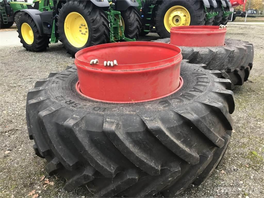 Alliance 710/75R42 Tires, wheels and rims