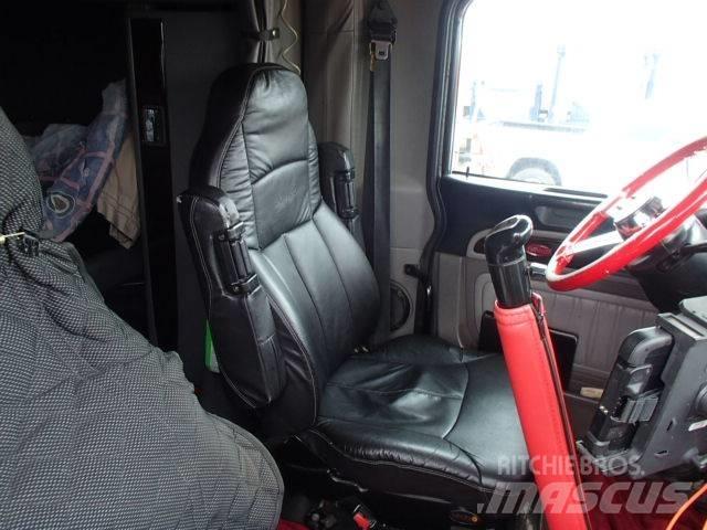 Peterbilt 388 Conventional Trucks / Tractor Trucks