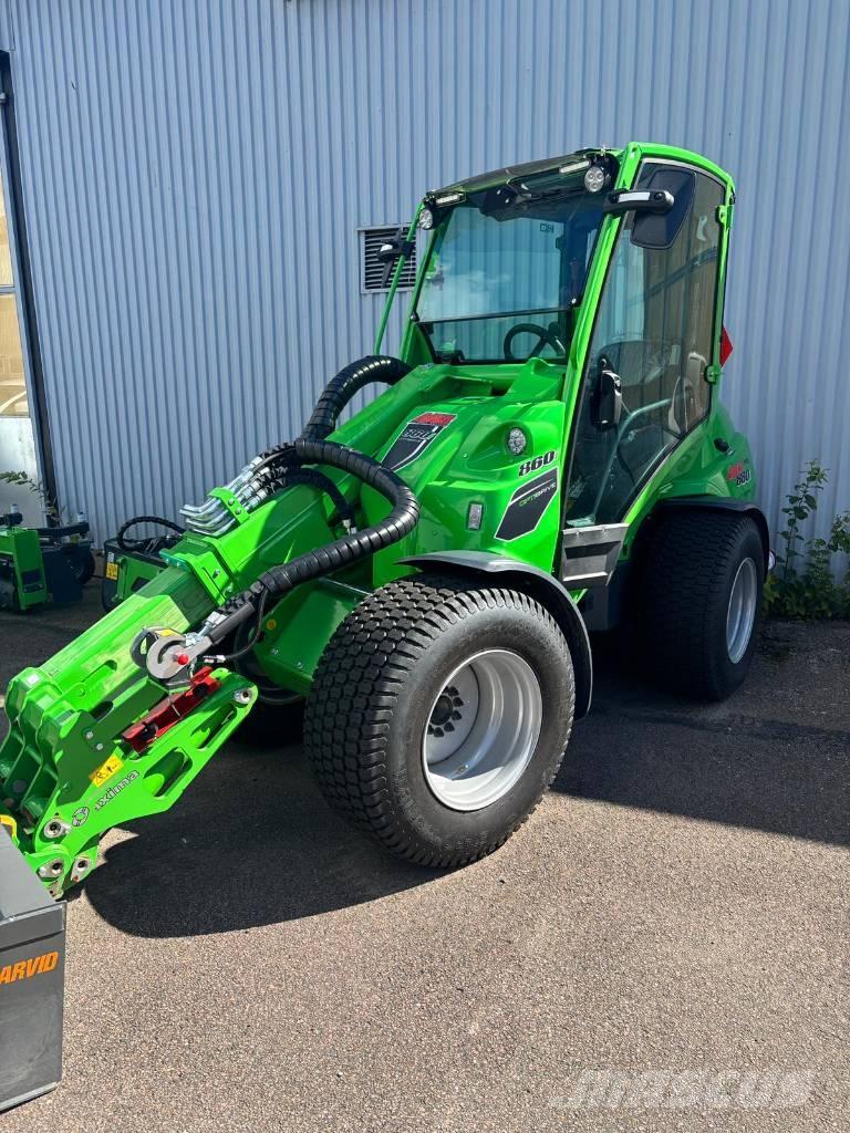 Avant 860 i Skid Steer Loaders