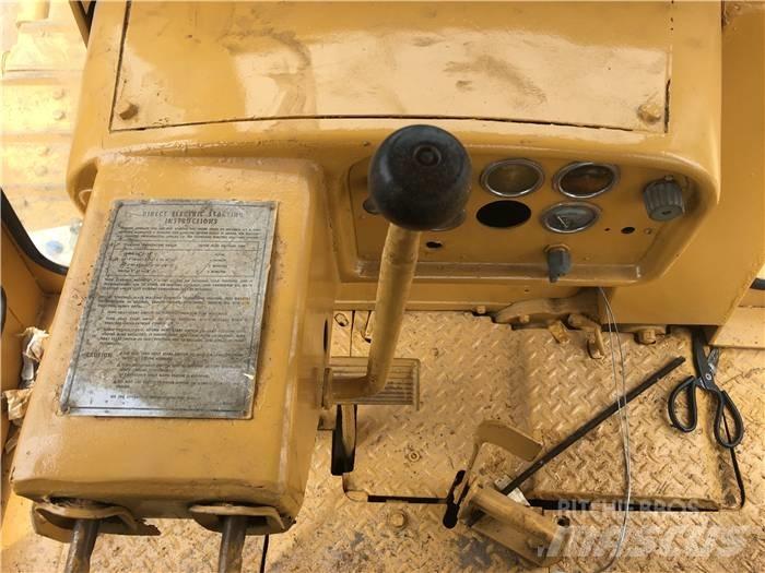CAT D 8 K Crawler dozers