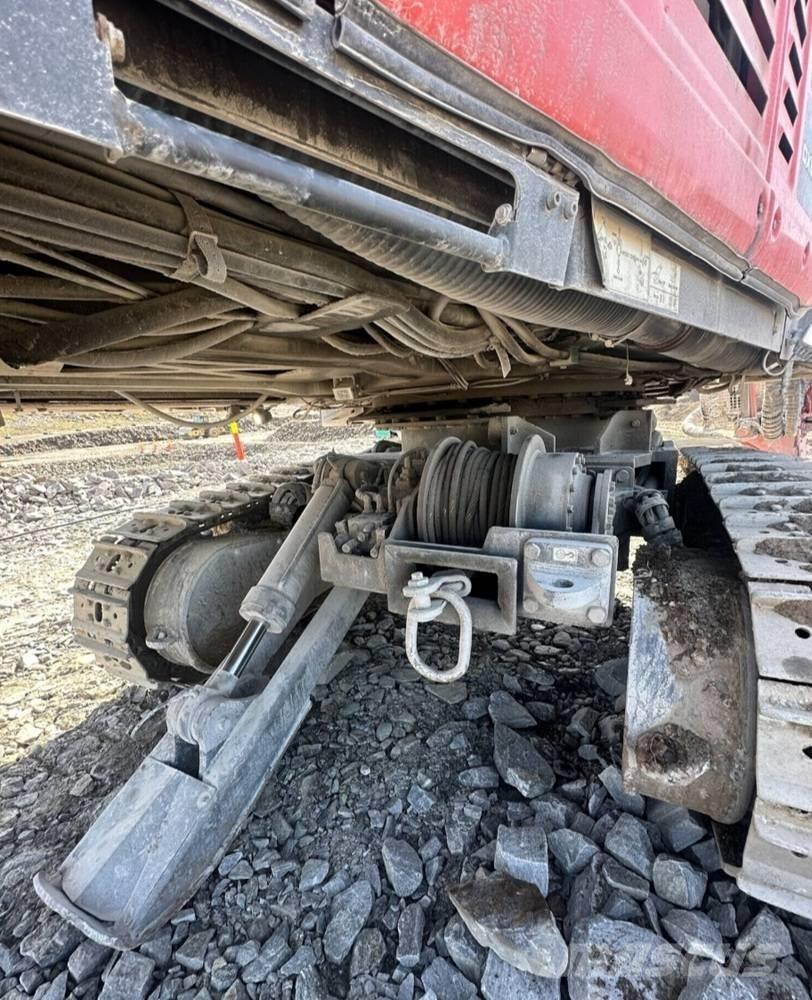 Sandvik DX800i Surface drill rigs