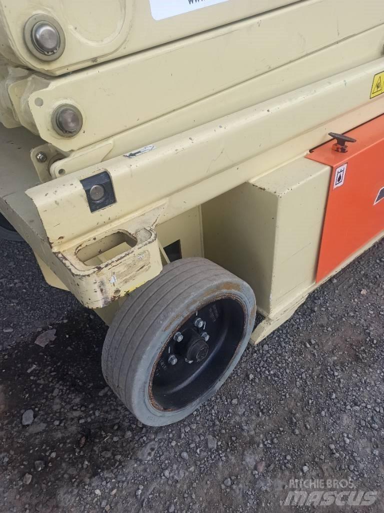 JLG 10 RS Scissor Lifts
