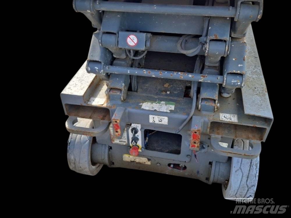 SkyJack SJ III 3219 Scissor Lifts