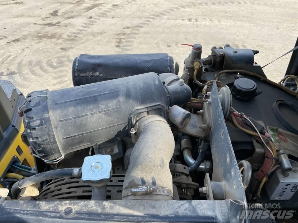 Bomag BW 100 AD-5 Twin drum rollers