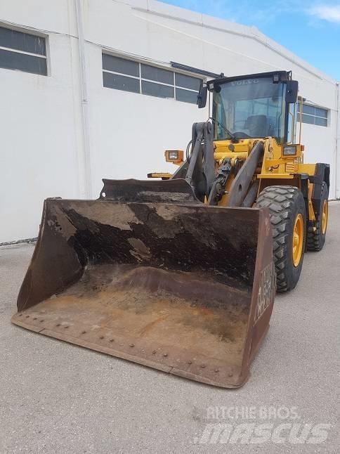 Volvo L90C Wheel Loaders