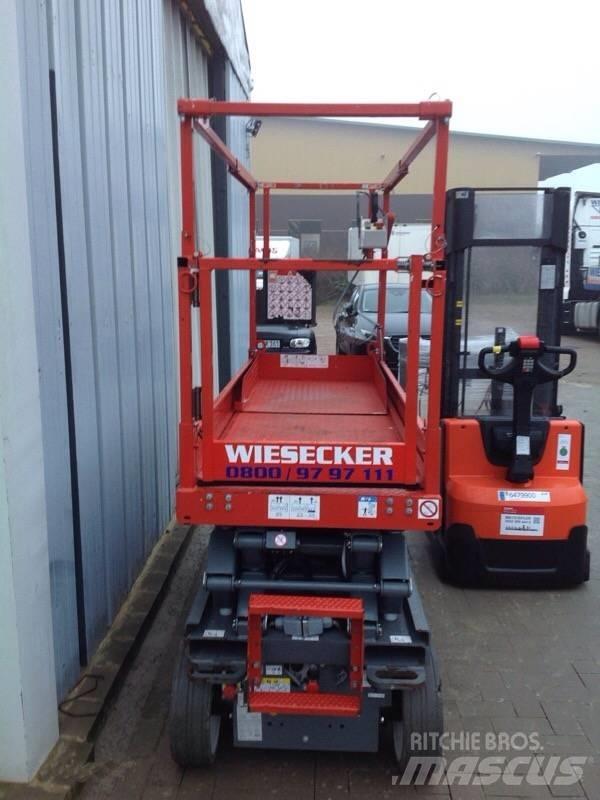 SkyJack SJ III 3220 Scissor Lifts