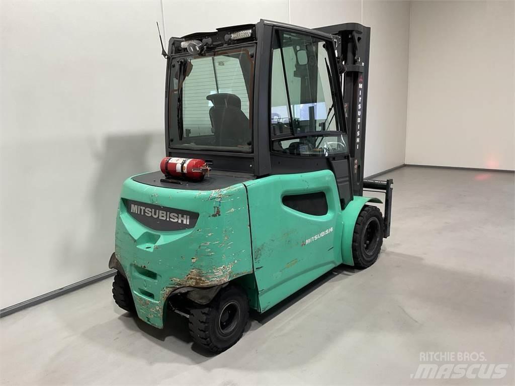 Mitsubishi FB50-2 Electric Forklifts