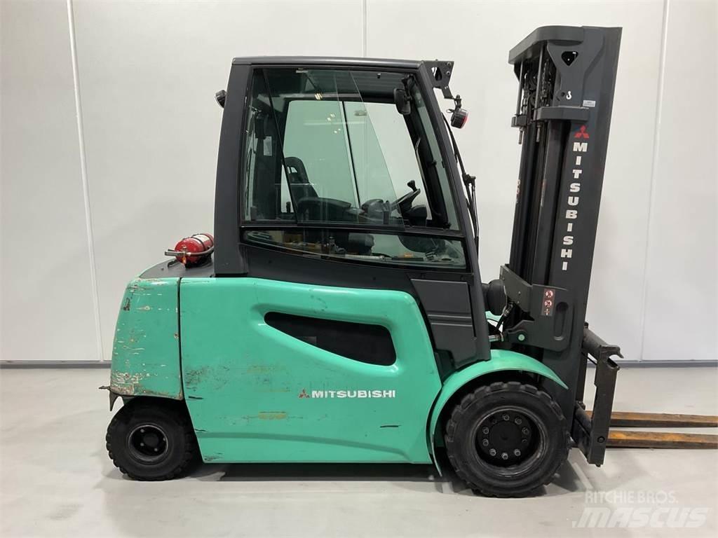 Mitsubishi FB50-2 Electric Forklifts