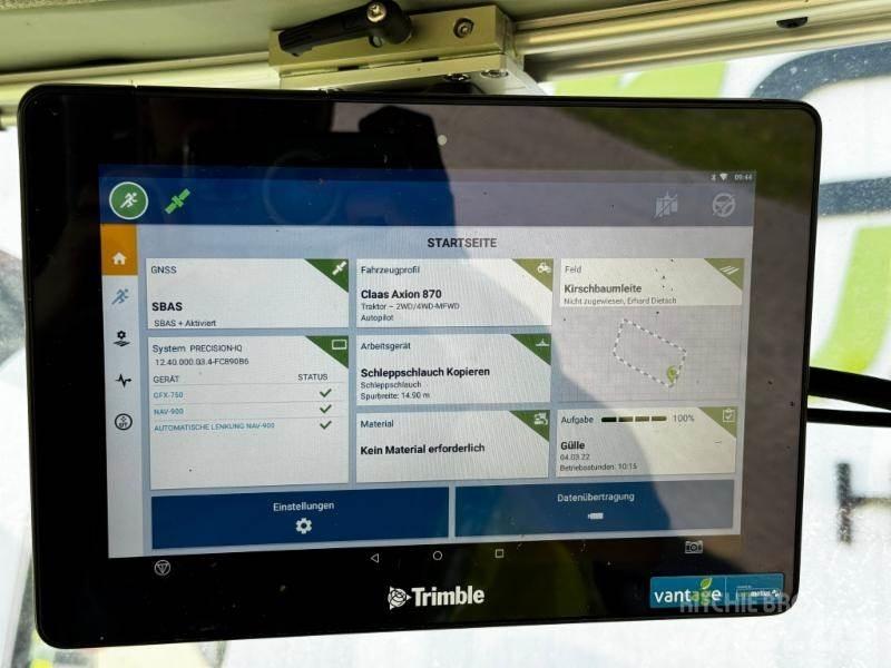 CLAAS AXION 870 Tractors
