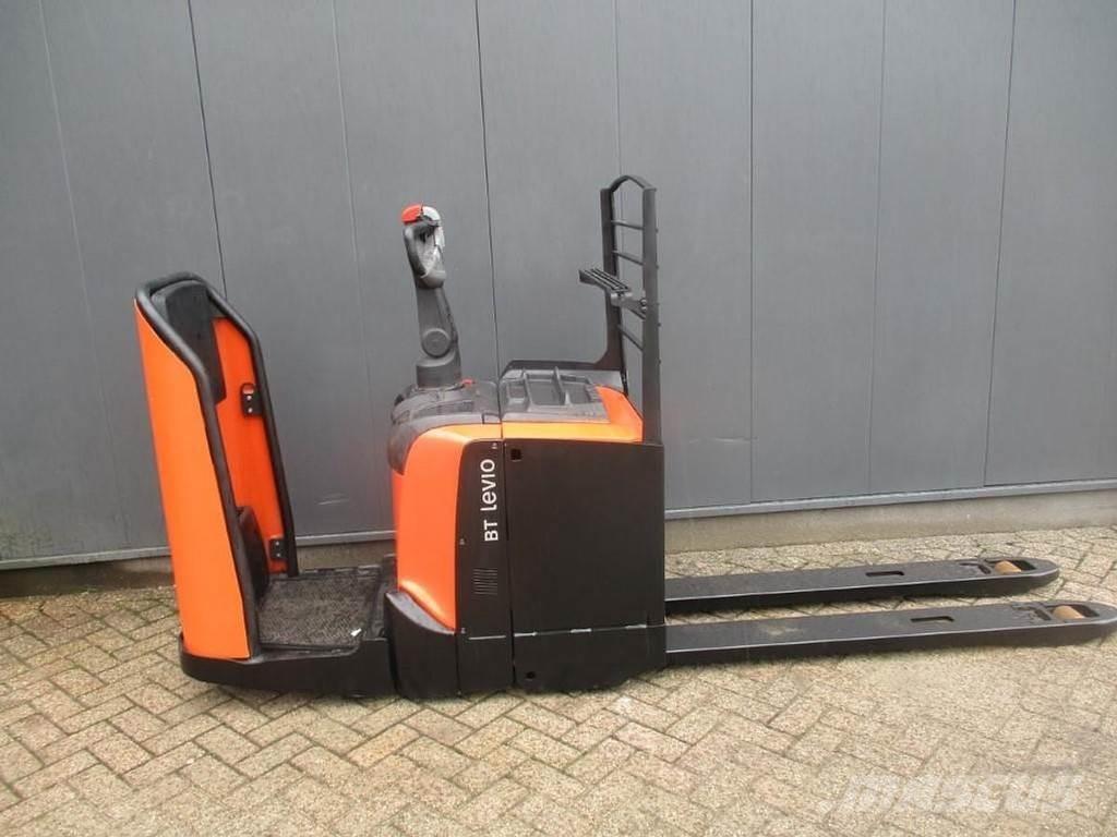 BT LPE 200 Low lifter with platform
