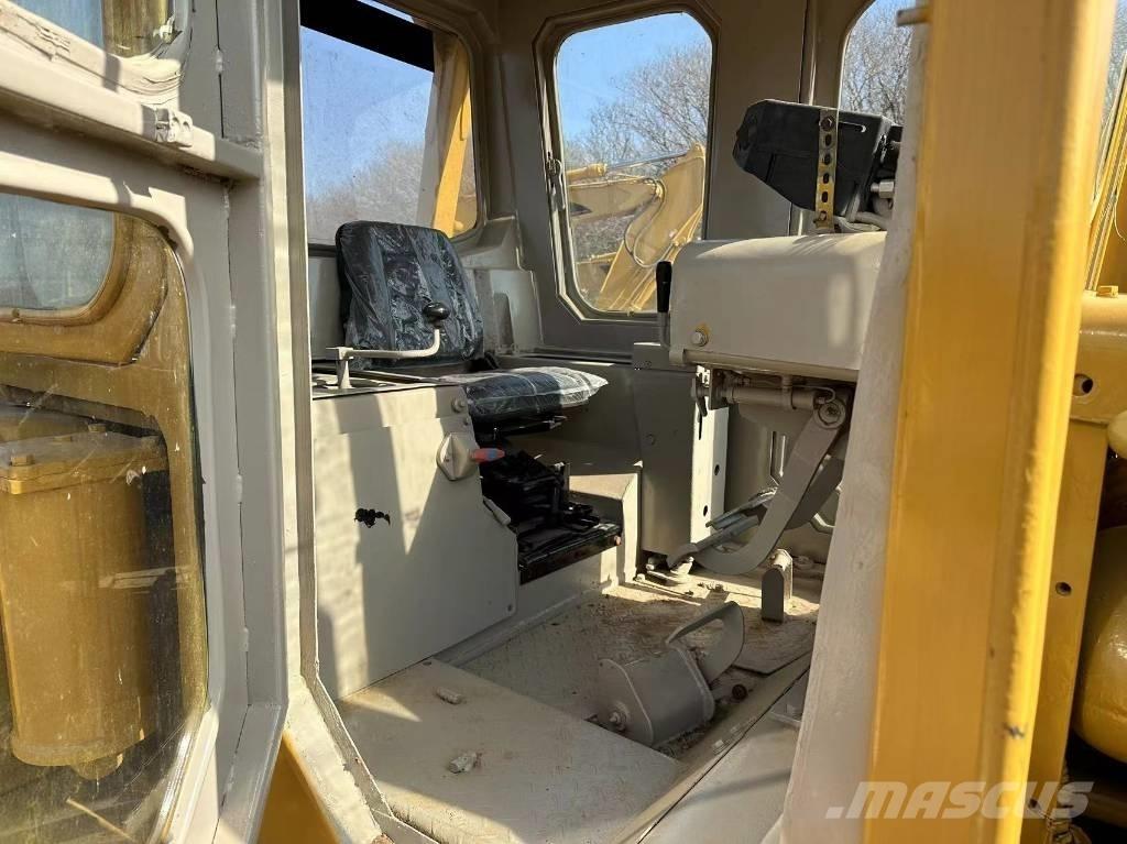 CAT D8K Crawler dozers