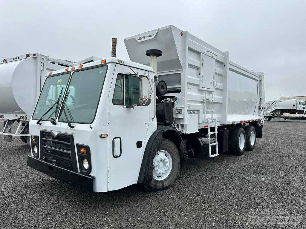 Mack LE Garbage Trucks / Recycling Trucks