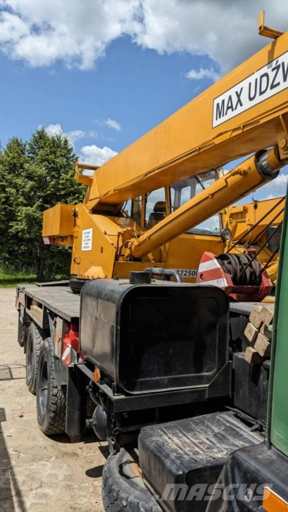 Kamaz KC 45719 Mobile and all terrain cranes
