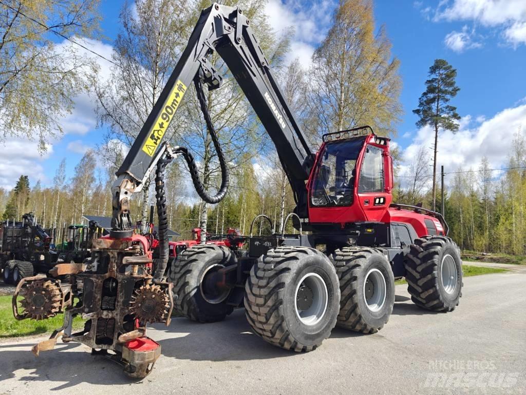 Komatsu 951 Harvesters