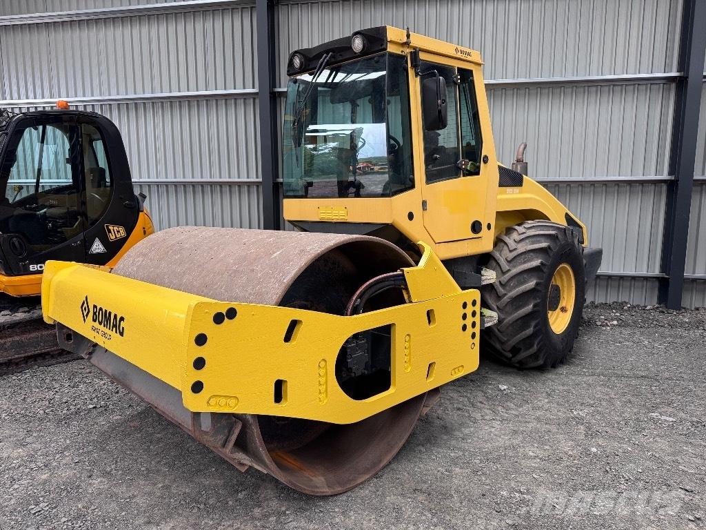 Bomag BW 213 D H-4 Single drum rollers