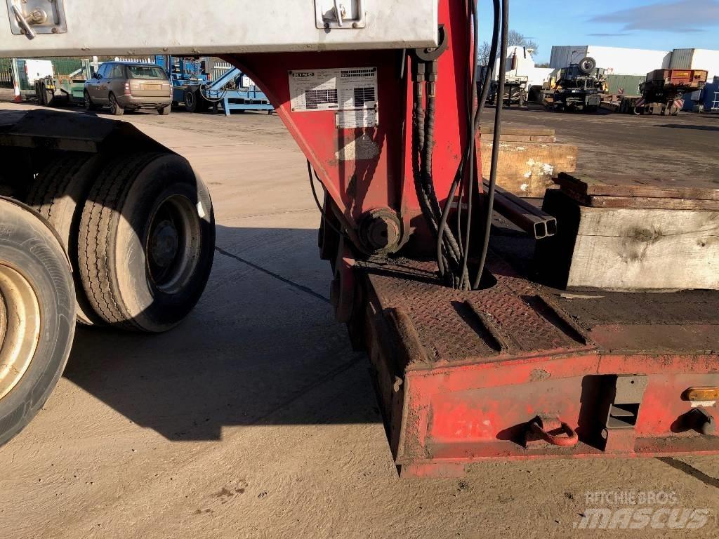 King GTL70 Lowboy trailer