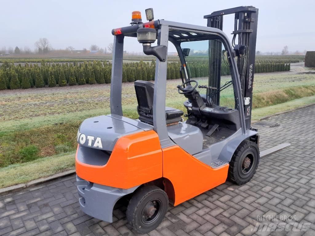 Toyota Tonero 25 Diesel Forklifts