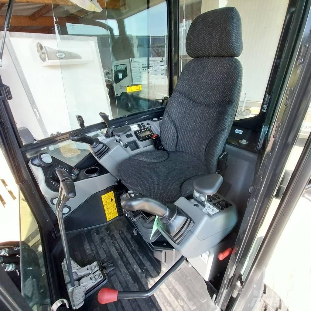 Bobcat E 27 Mini Excavators <7t (Mini Diggers)