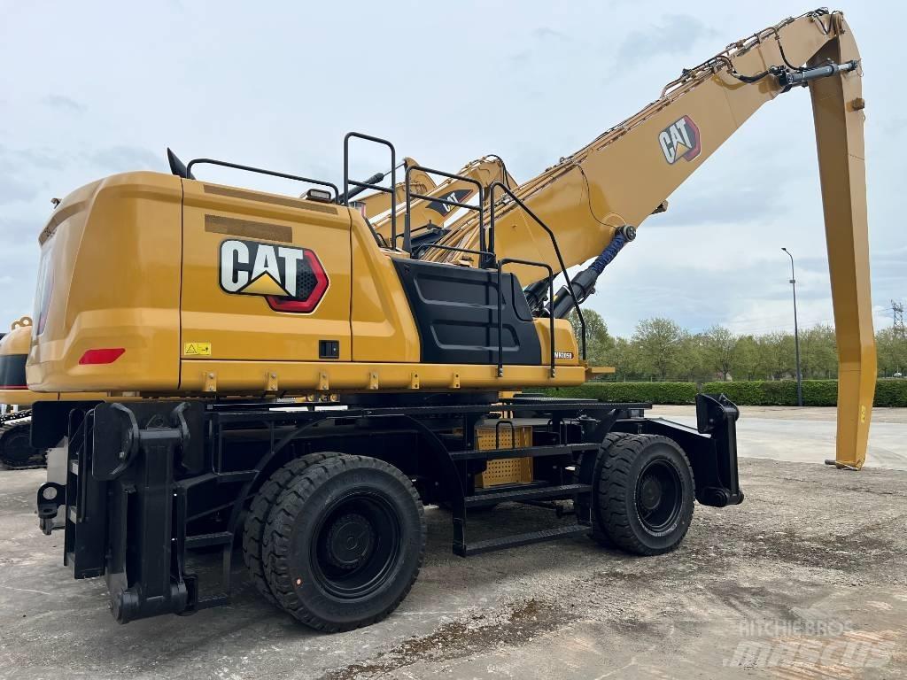 CAT MH3050 Waste / Industry Handlers