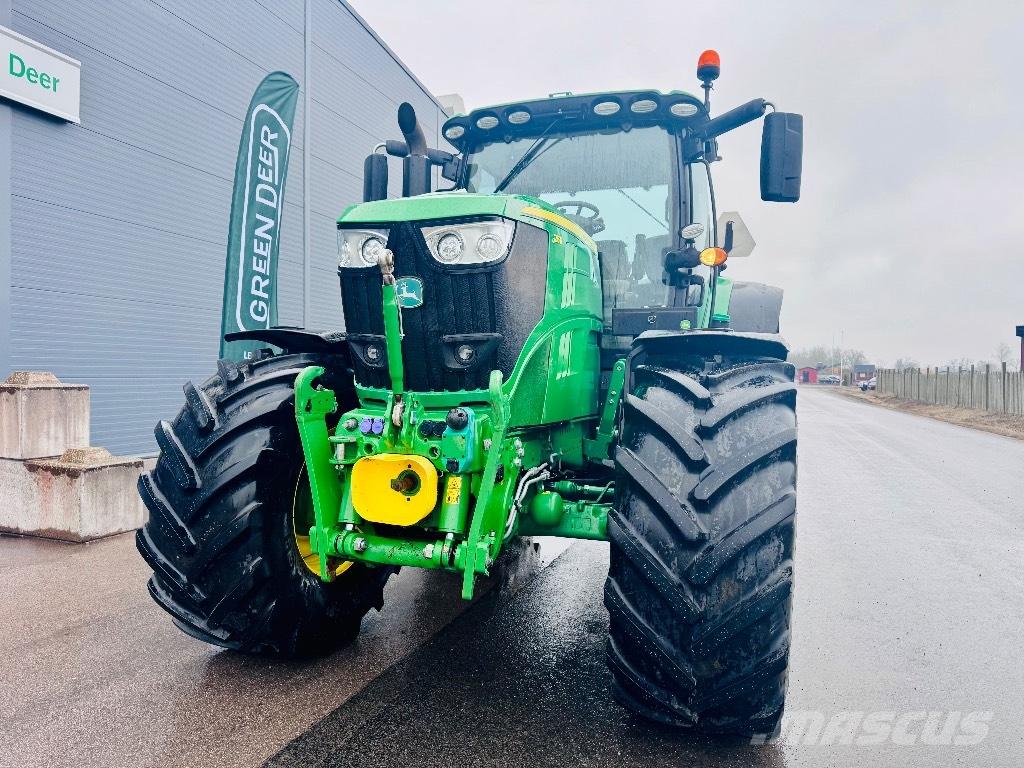 John Deere 6215 R Tractors