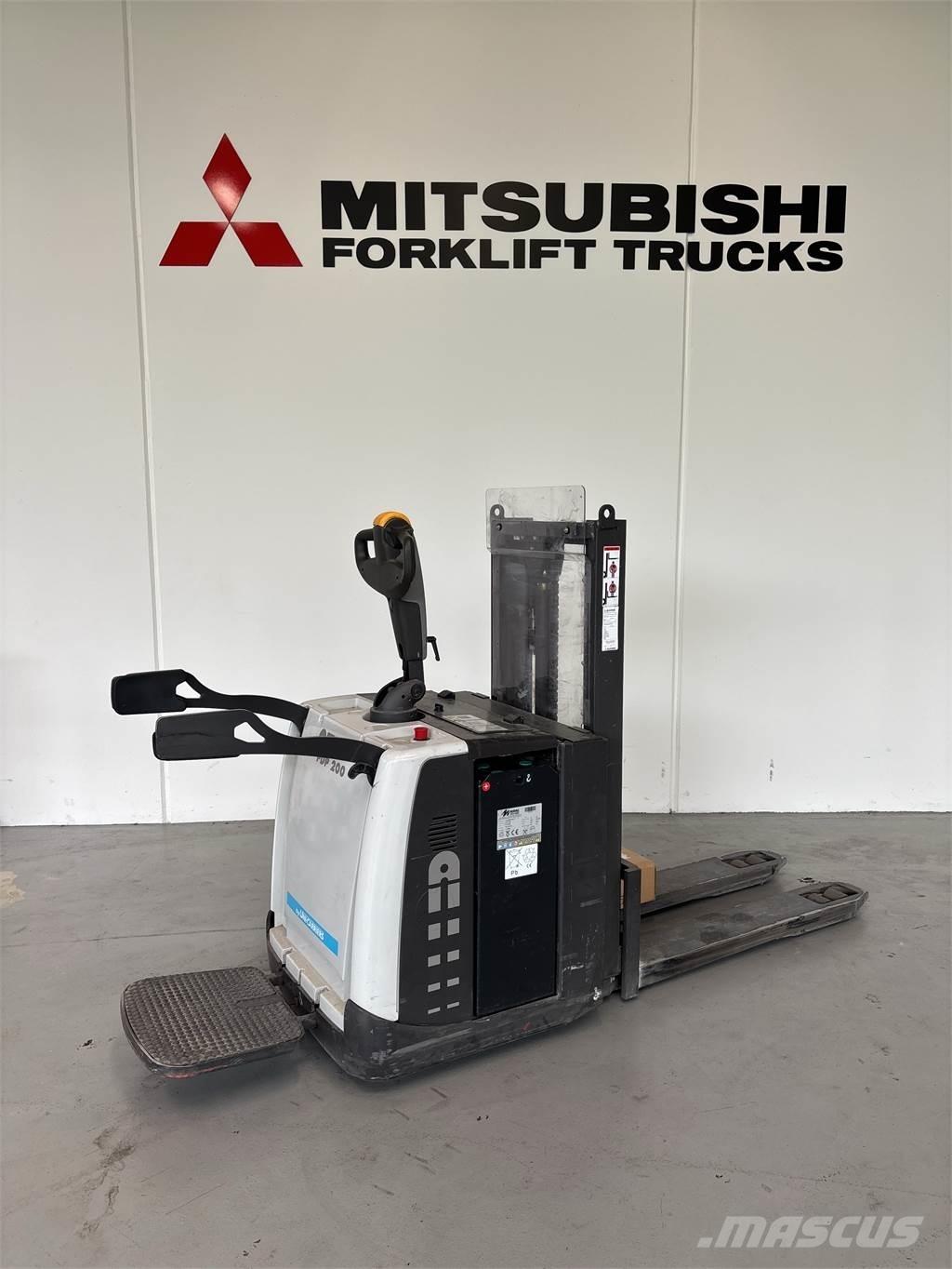Atlet PDP200 Self Propelled Stackers