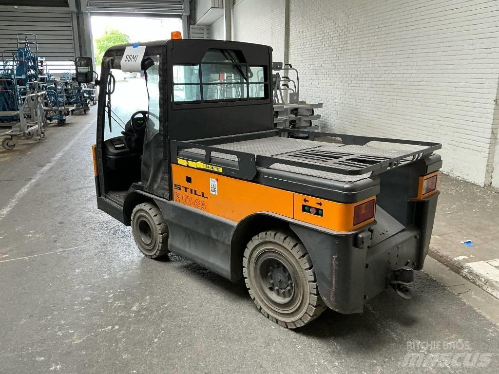Still R 0725 Tow Trucks / Wreckers
