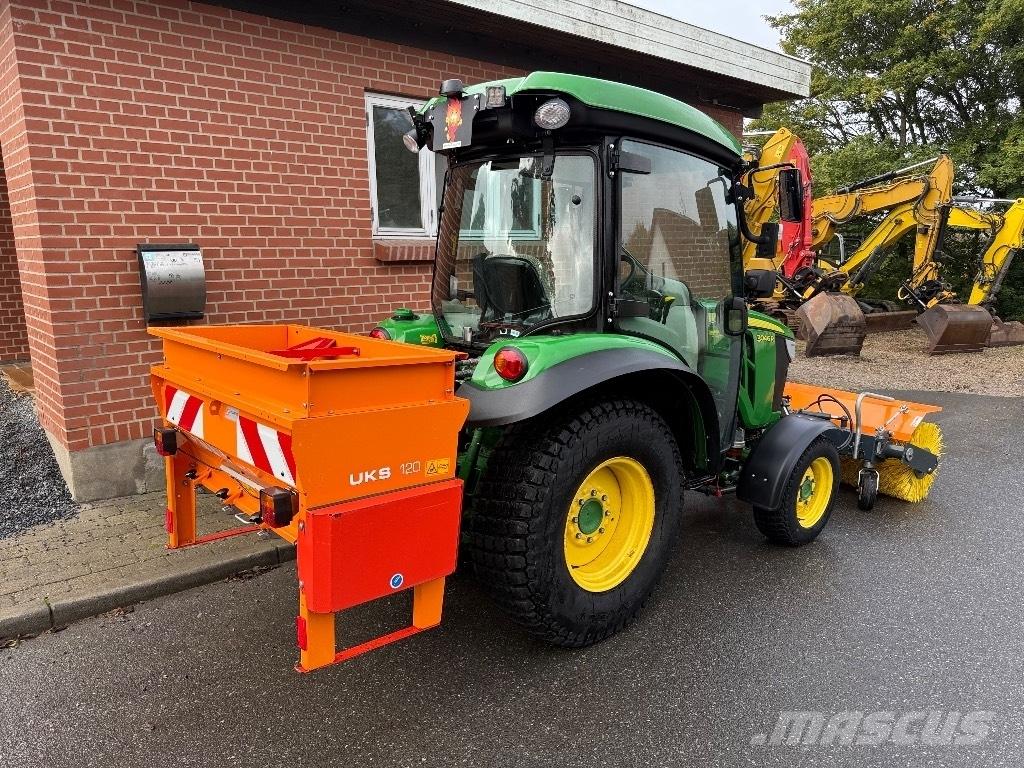John Deere 3046 R Tractors