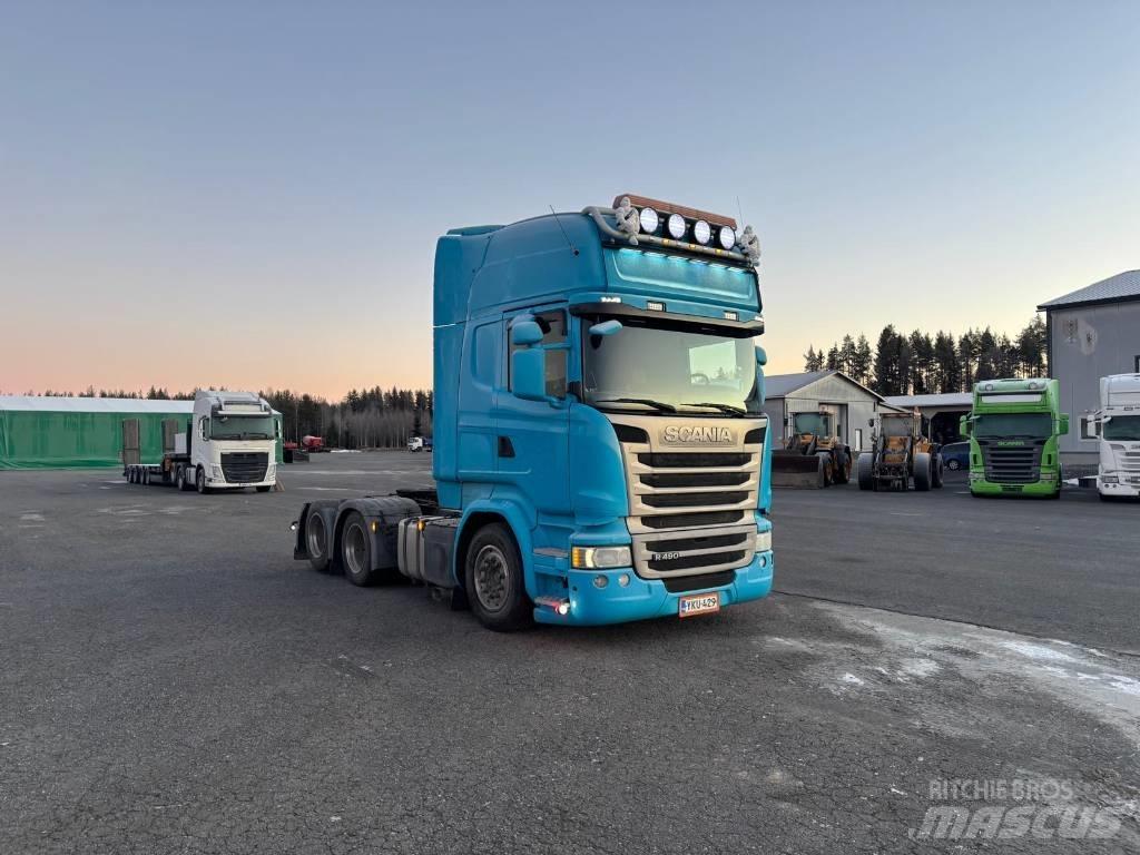 Scania R 490 Conventional Trucks / Tractor Trucks
