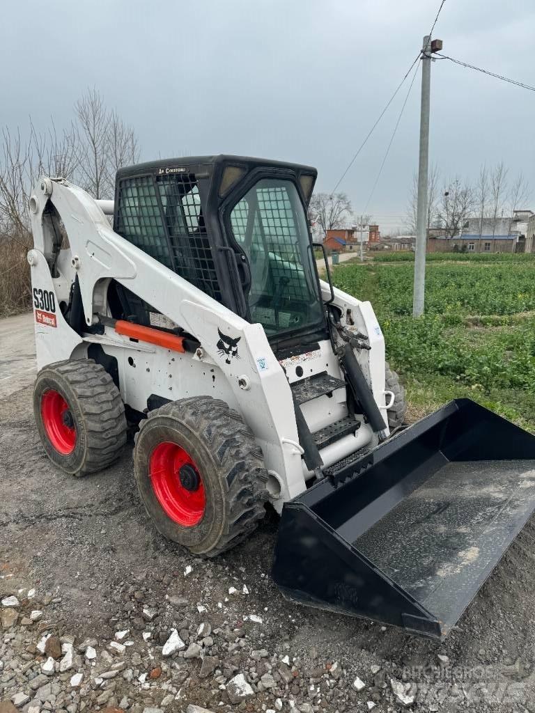Bobcat S 300 Skid Steer Loaders