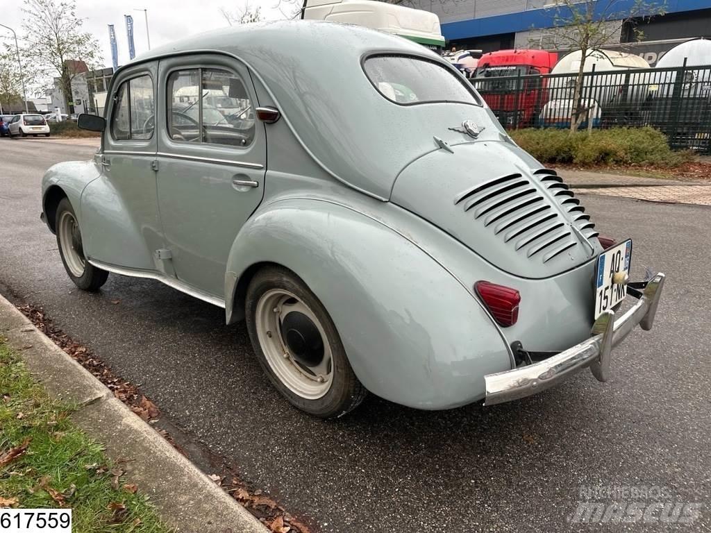 Renault ? 4CV Automobiles / SUVS