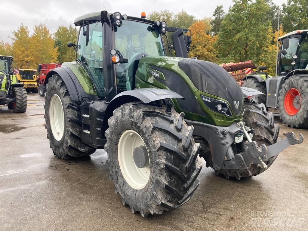 Valtra T 234 Tractors