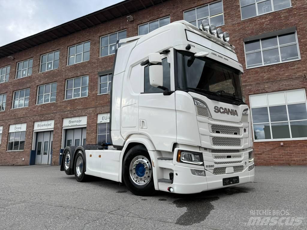 Scania R 590 Conventional Trucks / Tractor Trucks