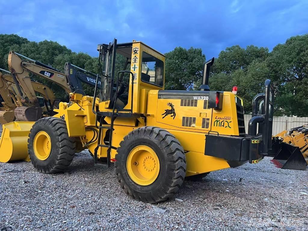 Komatsu WA320-3 Wheel Loaders
