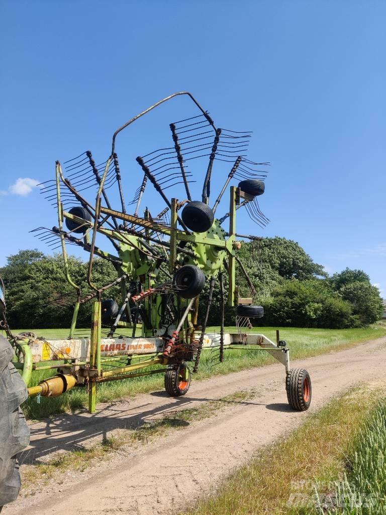 CLAAS 880 LIner Rakes and tedders