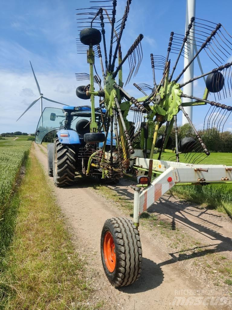 CLAAS 880 LIner Rakes and tedders