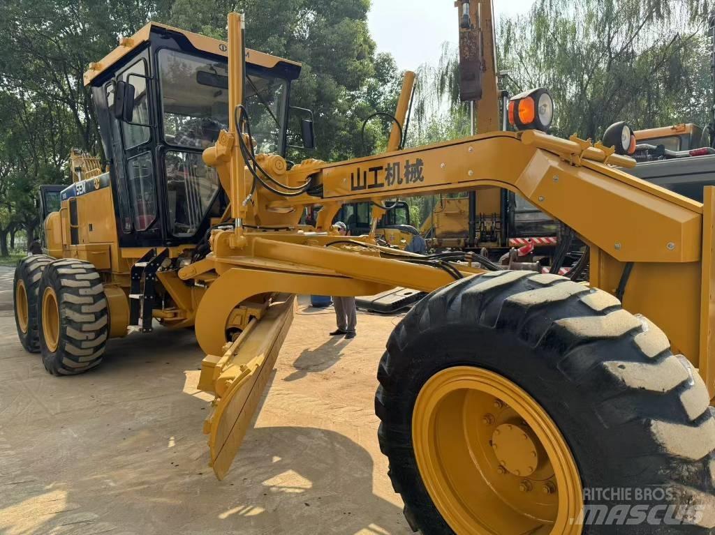 SEM 919 Motor Graders