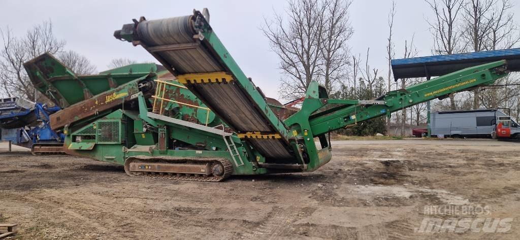 McCloskey R155 Mobile screeners