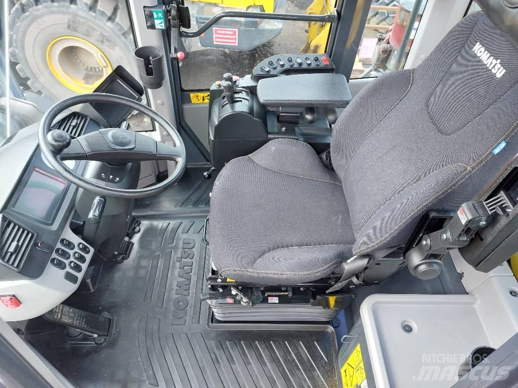 Komatsu WA470-8 Wheel Loaders